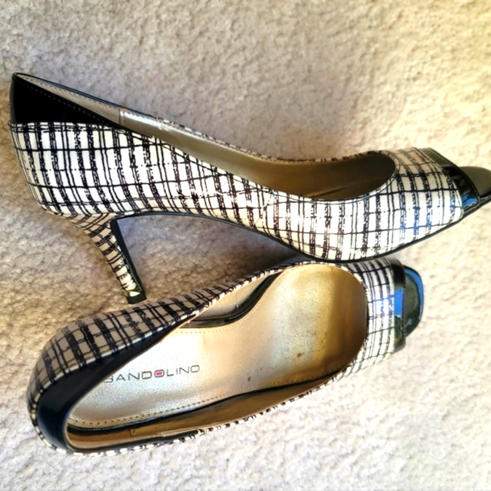 Bandolino Women's Patent Black and White Peep-Toe Pumps Size 7.5 M